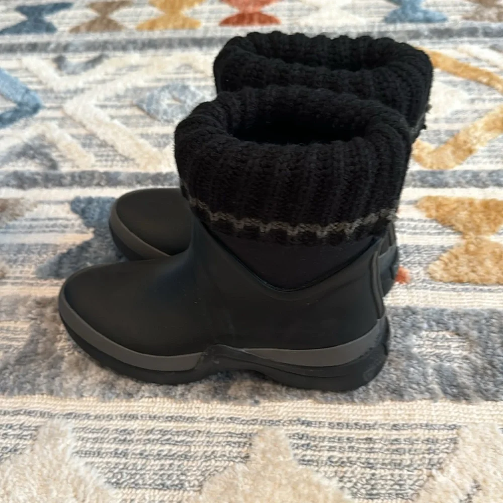 Cougar Raven Waterproof Winter Boots Black Size 6 Vegan Cold Weather Boots NWT